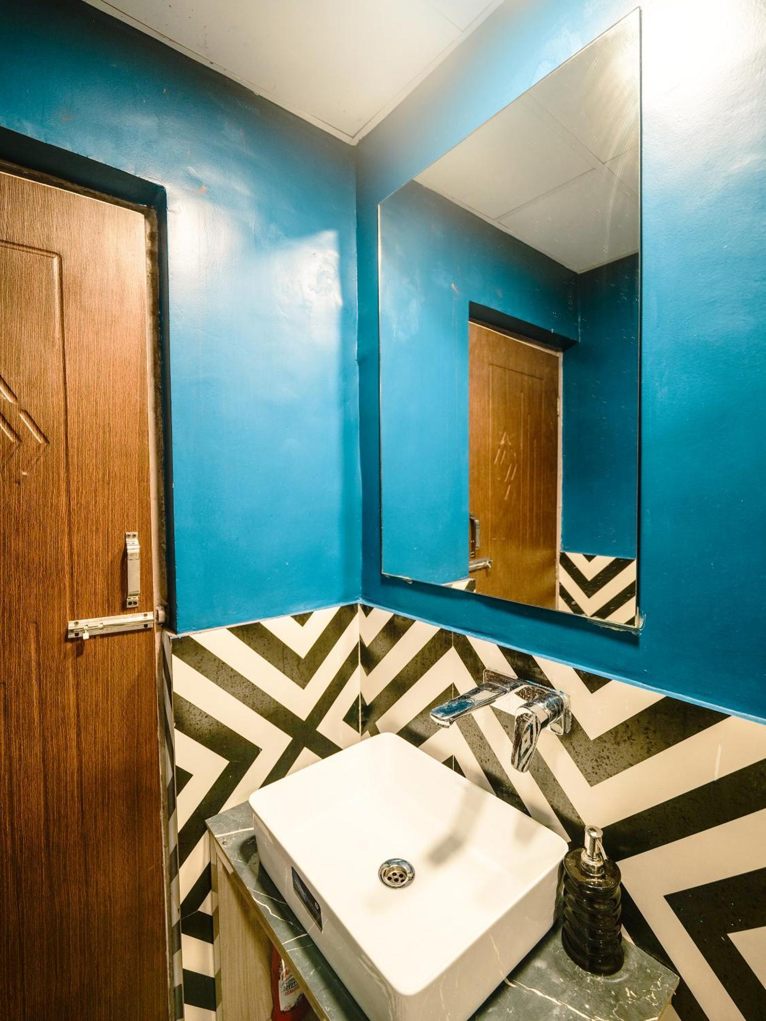 Albergue Hoztel Jollygrrant Doon Rāni Pokhri Exterior foto